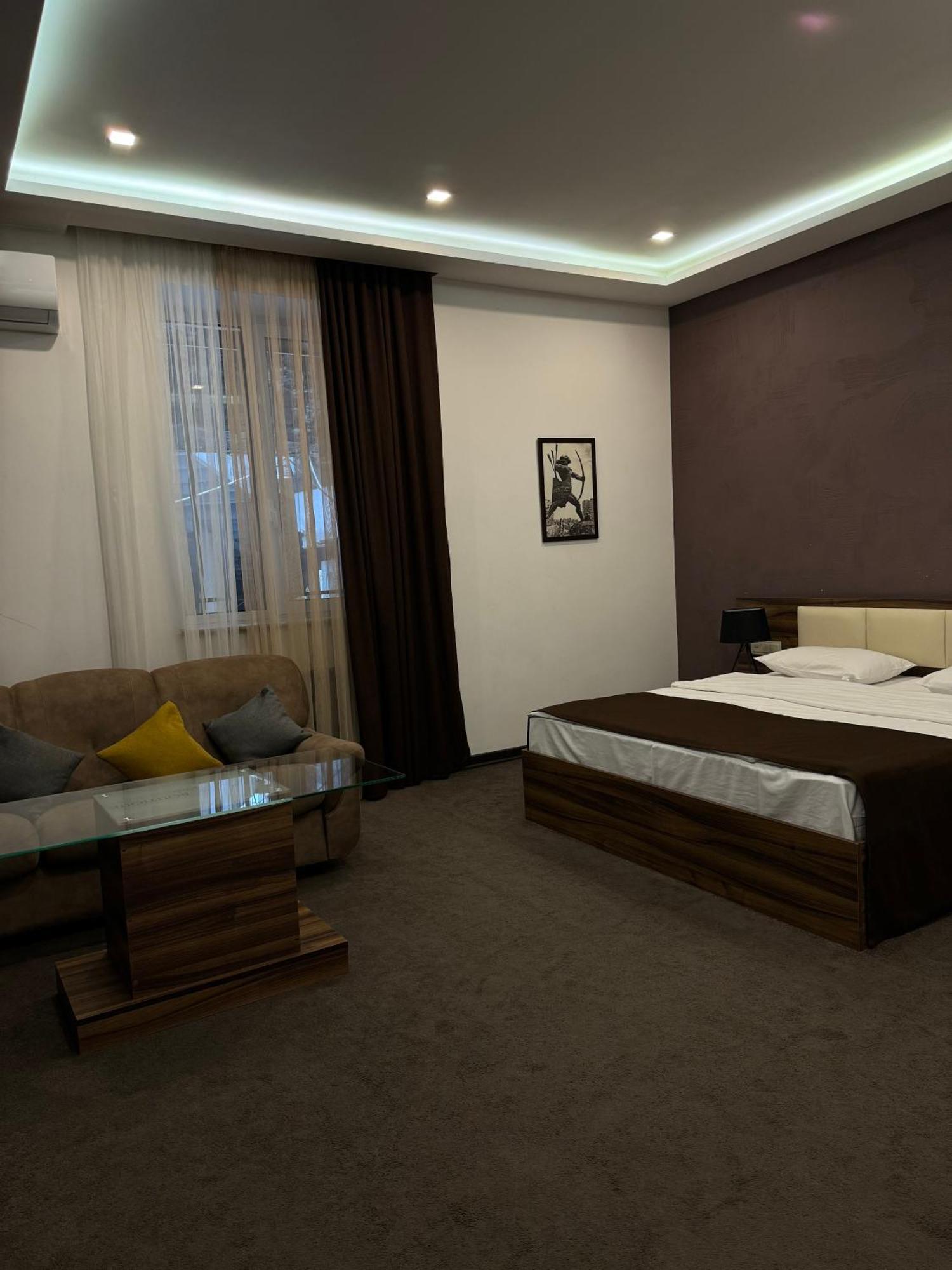 Moscow Boutique Hotel 예레반 외부 사진