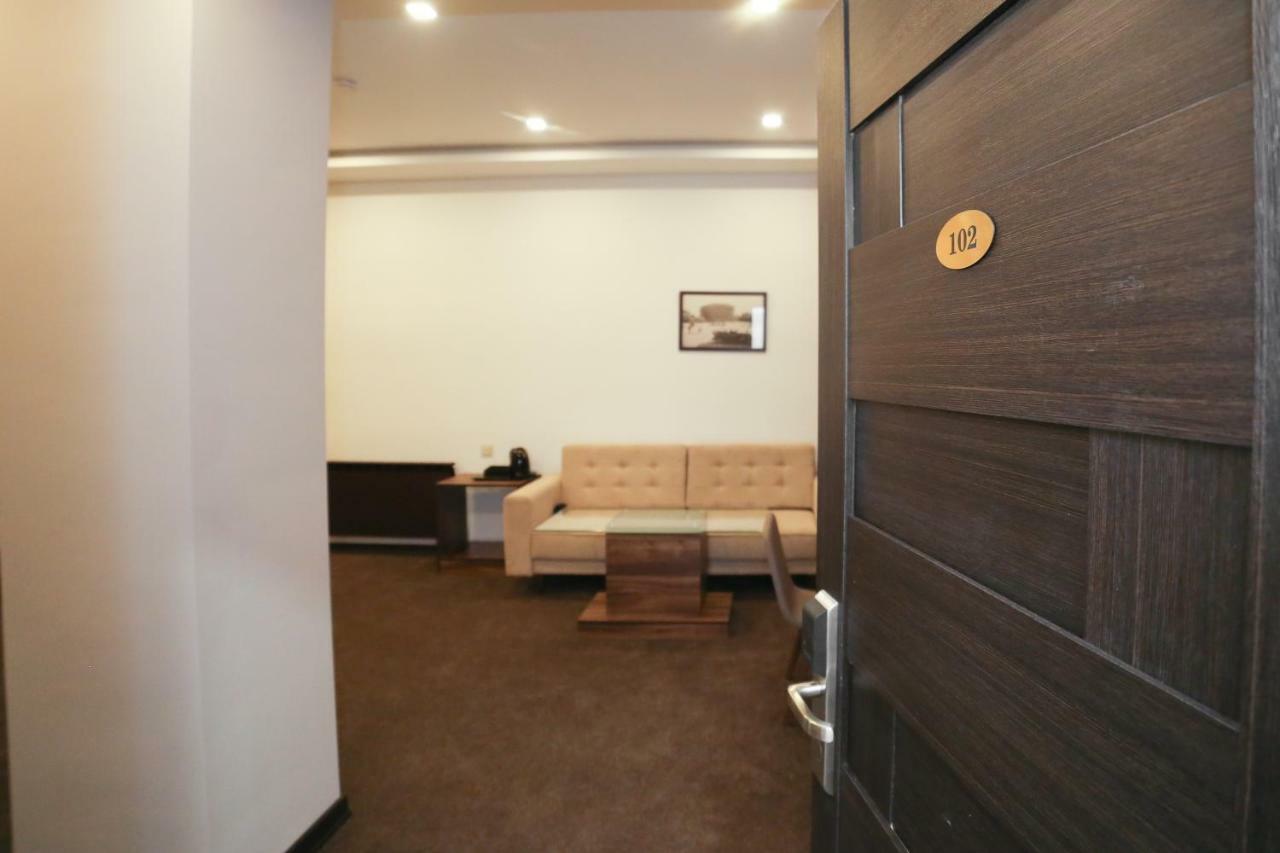 Moscow Boutique Hotel 예레반 외부 사진