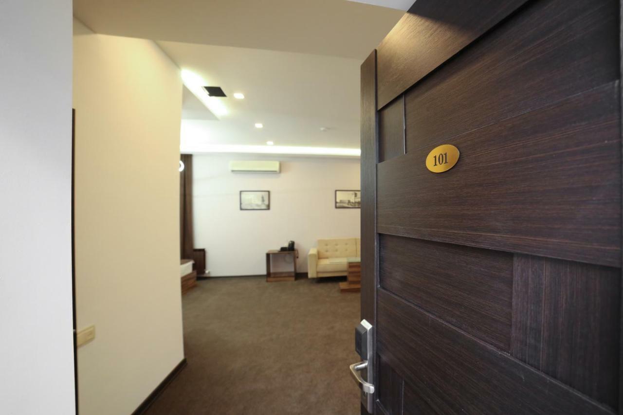 Moscow Boutique Hotel 예레반 외부 사진